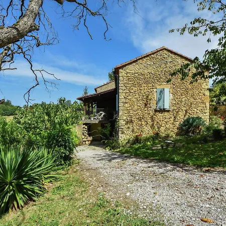 Holiday home Traditional With Pool Saint-Cernin-de-l'Herm