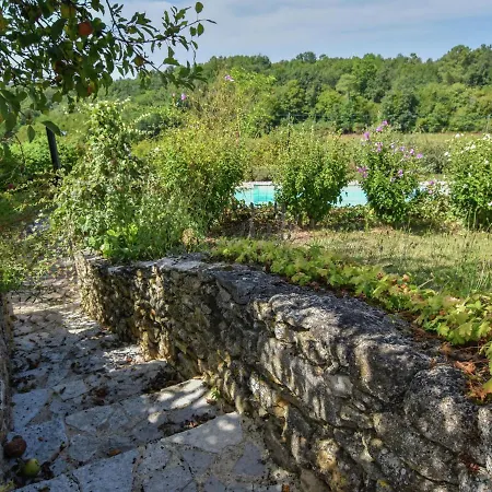 Traditional With Pool Holiday home *