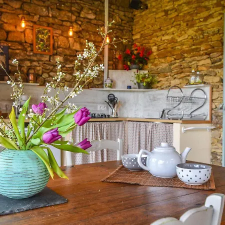 Traditional With Pool * Saint-Cernin-de-lʼHerm