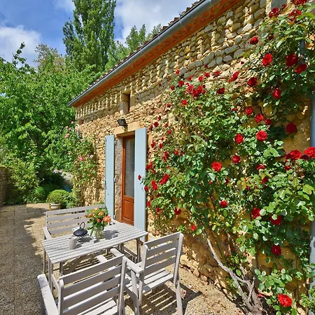 Tatil Evi Loubejac Garden Escape Saint-Cernin-de-lʼHerm